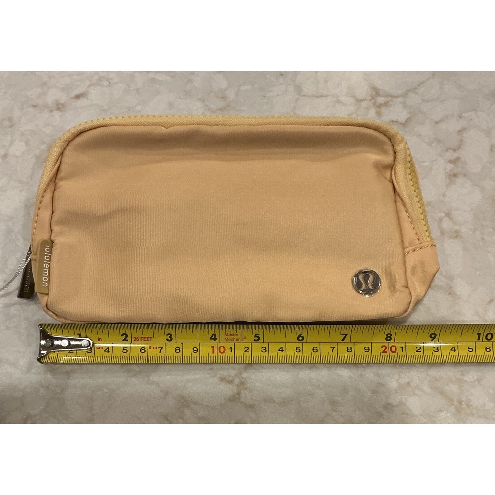 Lululemon‎ Everywhere Belt Bag Khaki Water Repellent Crossbody Fanny Pack